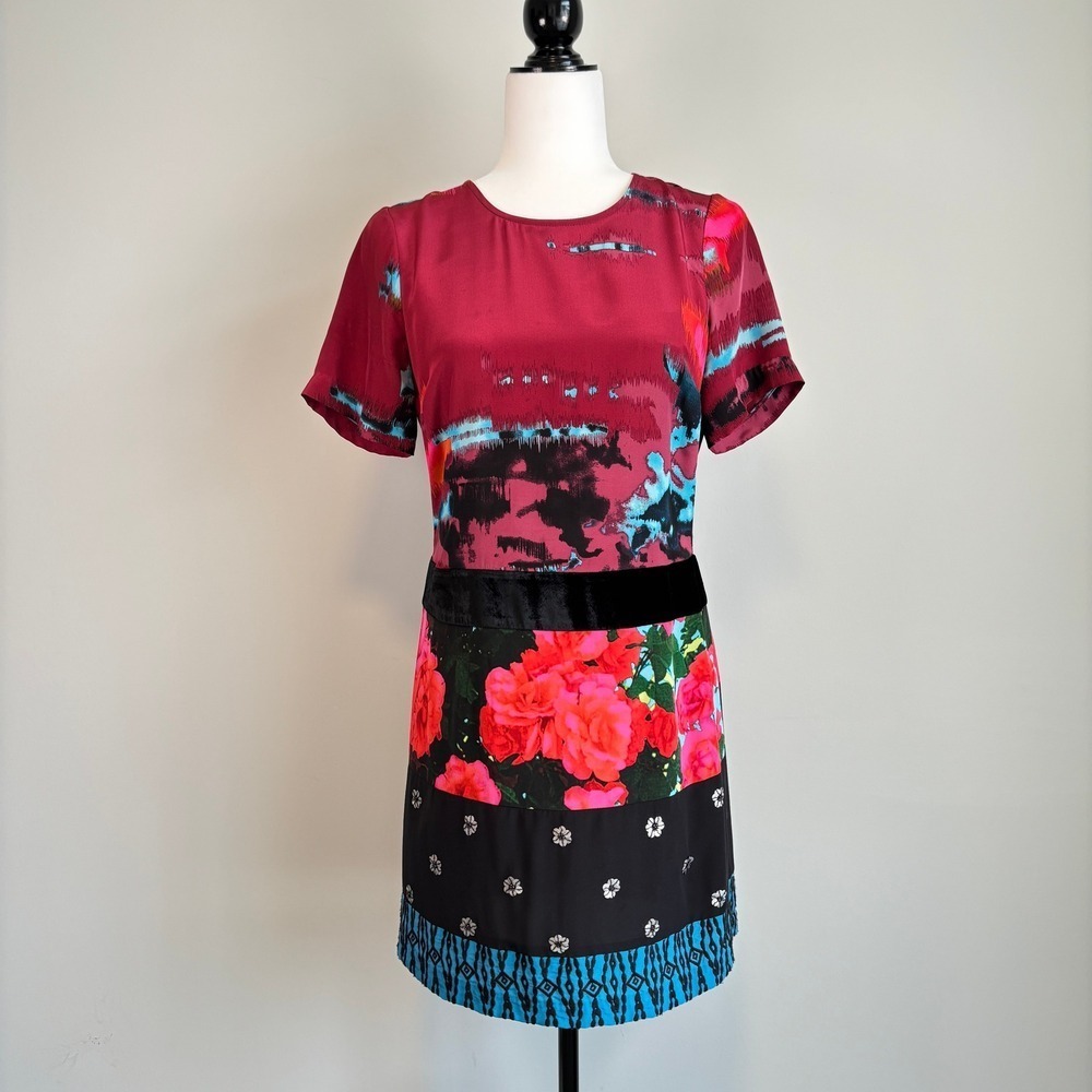 TRACY REESE 100% Silk Dress Mini Artsy Funky Goth Chic Cocktail Women's 4